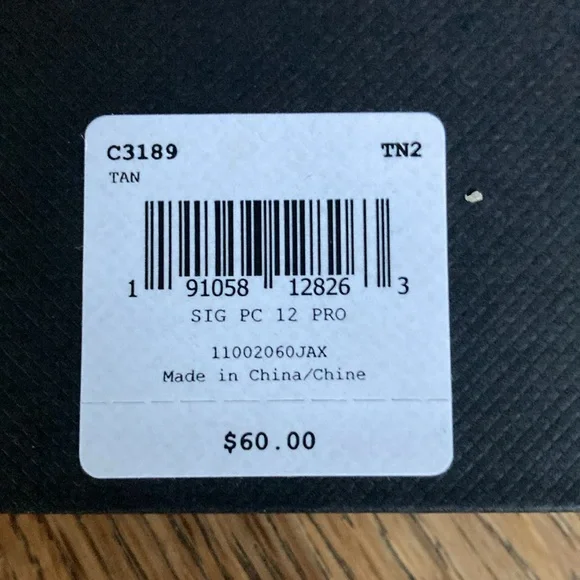 New Sealed Coach Signature Tan iPhone 12 12 Pro Smartphone Slim Wrap Case - Picture 6 of 7